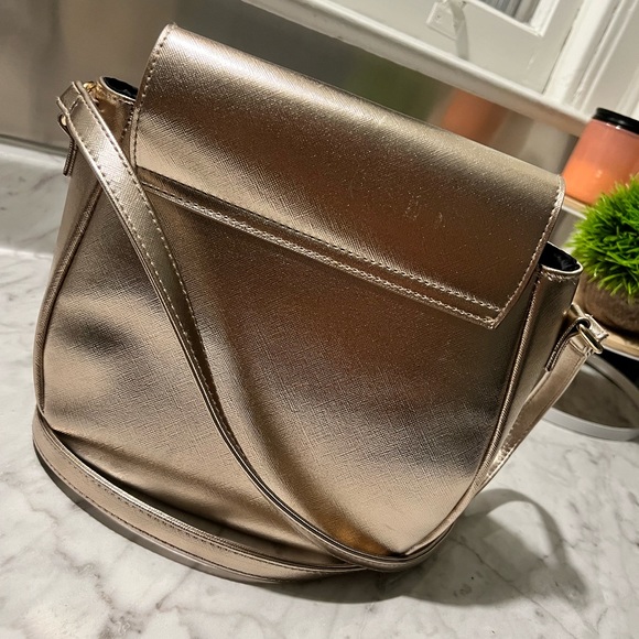 Purse - Picture 3 of 3